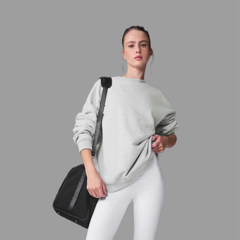 Alo Yoga: Renown Heavy Weight  Crewneck  MSRP: $138 (Perfect condition)